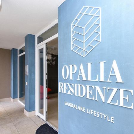 Opalia Residence - Garda Lake Lifestyle Apartment Пескиера дел Гарда Екстериор снимка