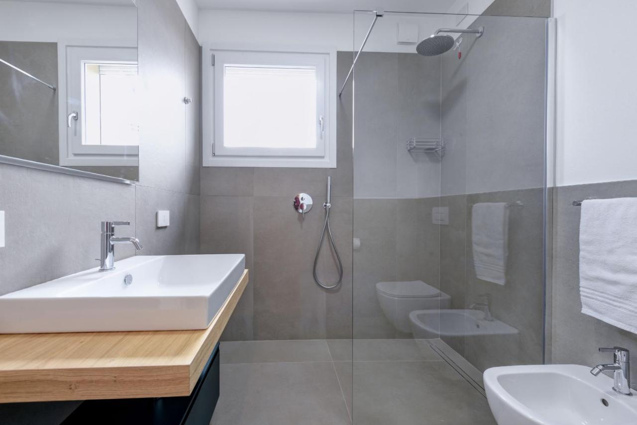 Opalia Residence - Garda Lake Lifestyle Apartment Пескиера дел Гарда Екстериор снимка
