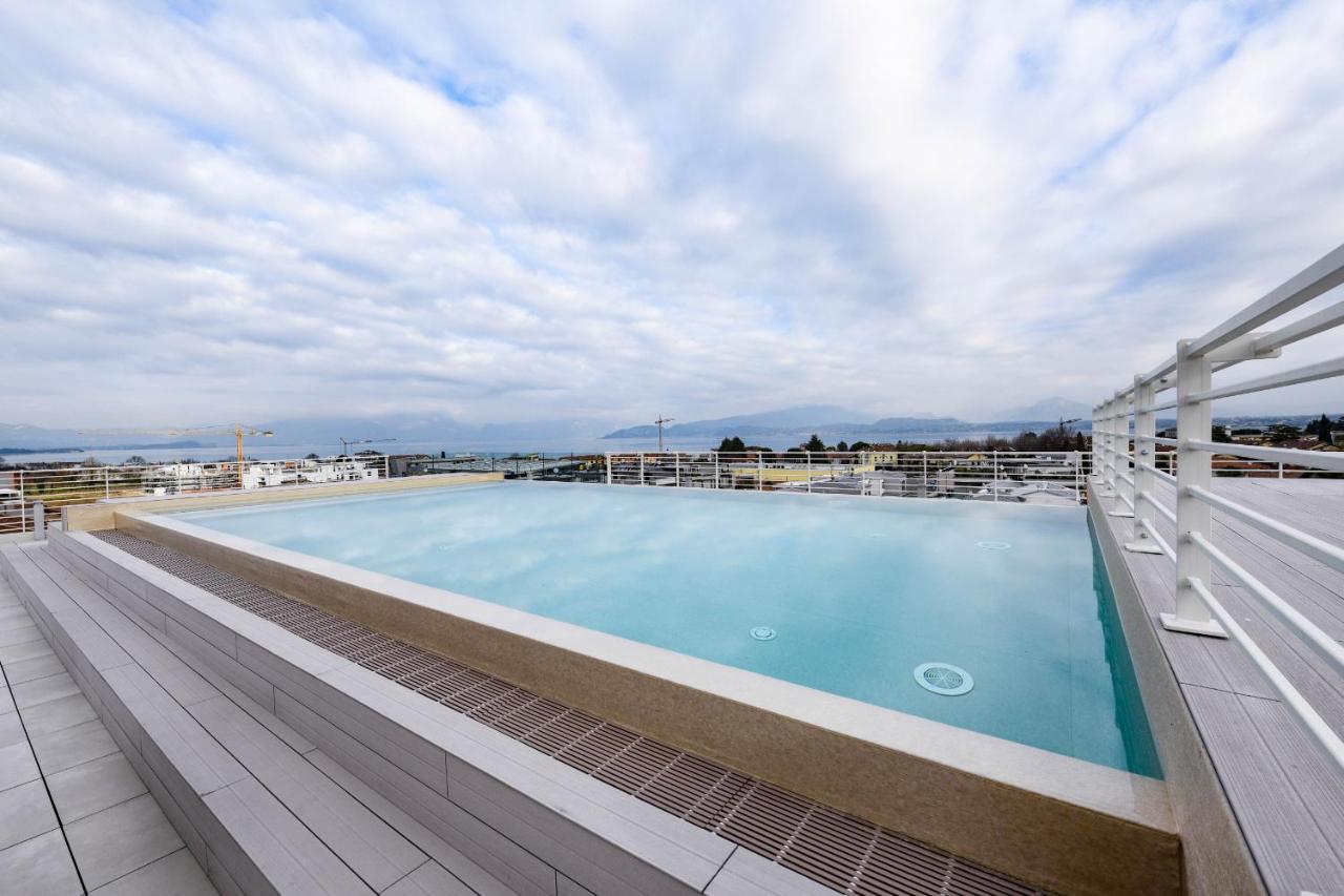 Opalia Residence - Garda Lake Lifestyle Apartment Пескиера дел Гарда Екстериор снимка