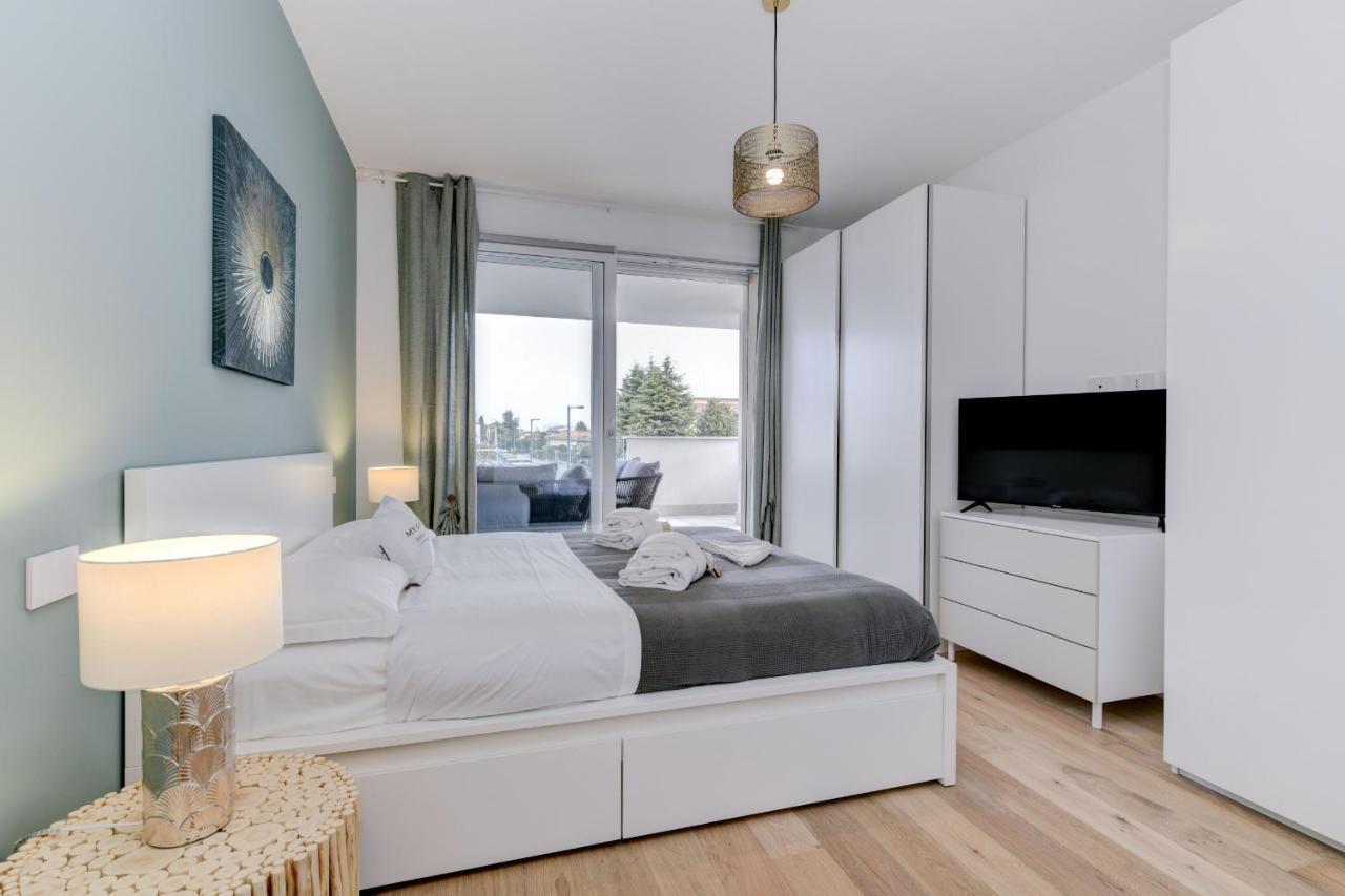 Opalia Residence - Garda Lake Lifestyle Apartment Пескиера дел Гарда Екстериор снимка
