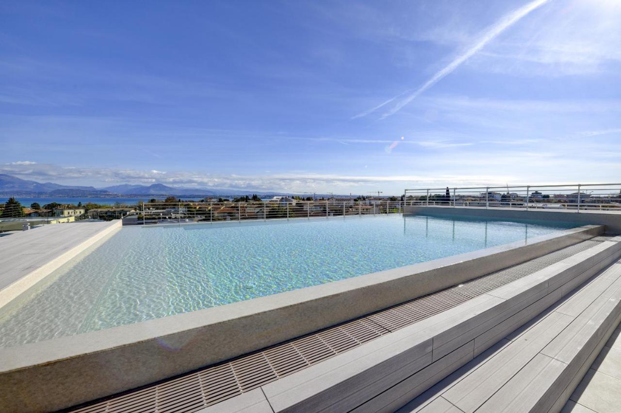 Opalia Residence - Garda Lake Lifestyle Apartment Пескиера дел Гарда Екстериор снимка